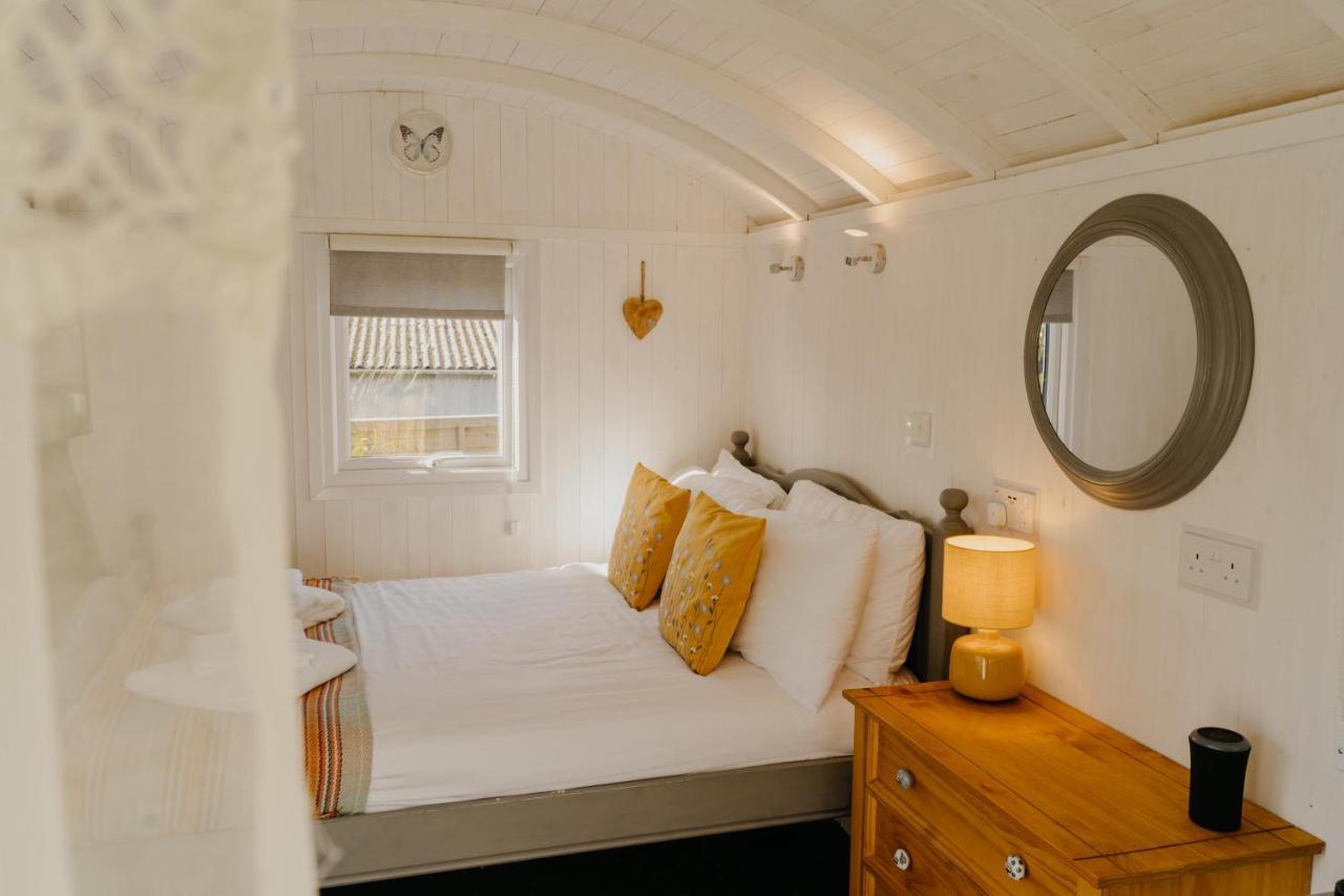 Little England Retreats - Cottage, Yurt And Shepherd Huts Othery Εξωτερικό φωτογραφία