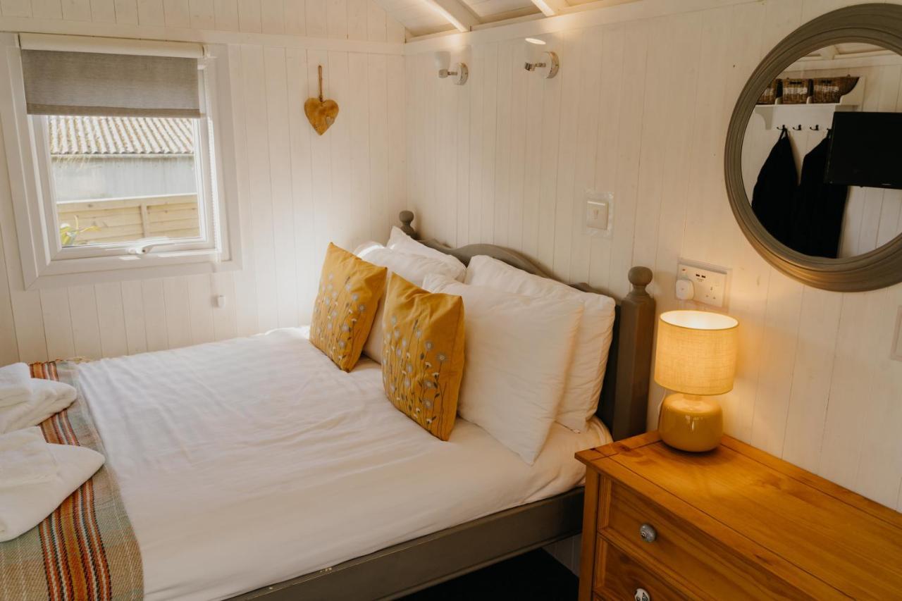 Little England Retreats - Cottage, Yurt And Shepherd Huts Othery Εξωτερικό φωτογραφία