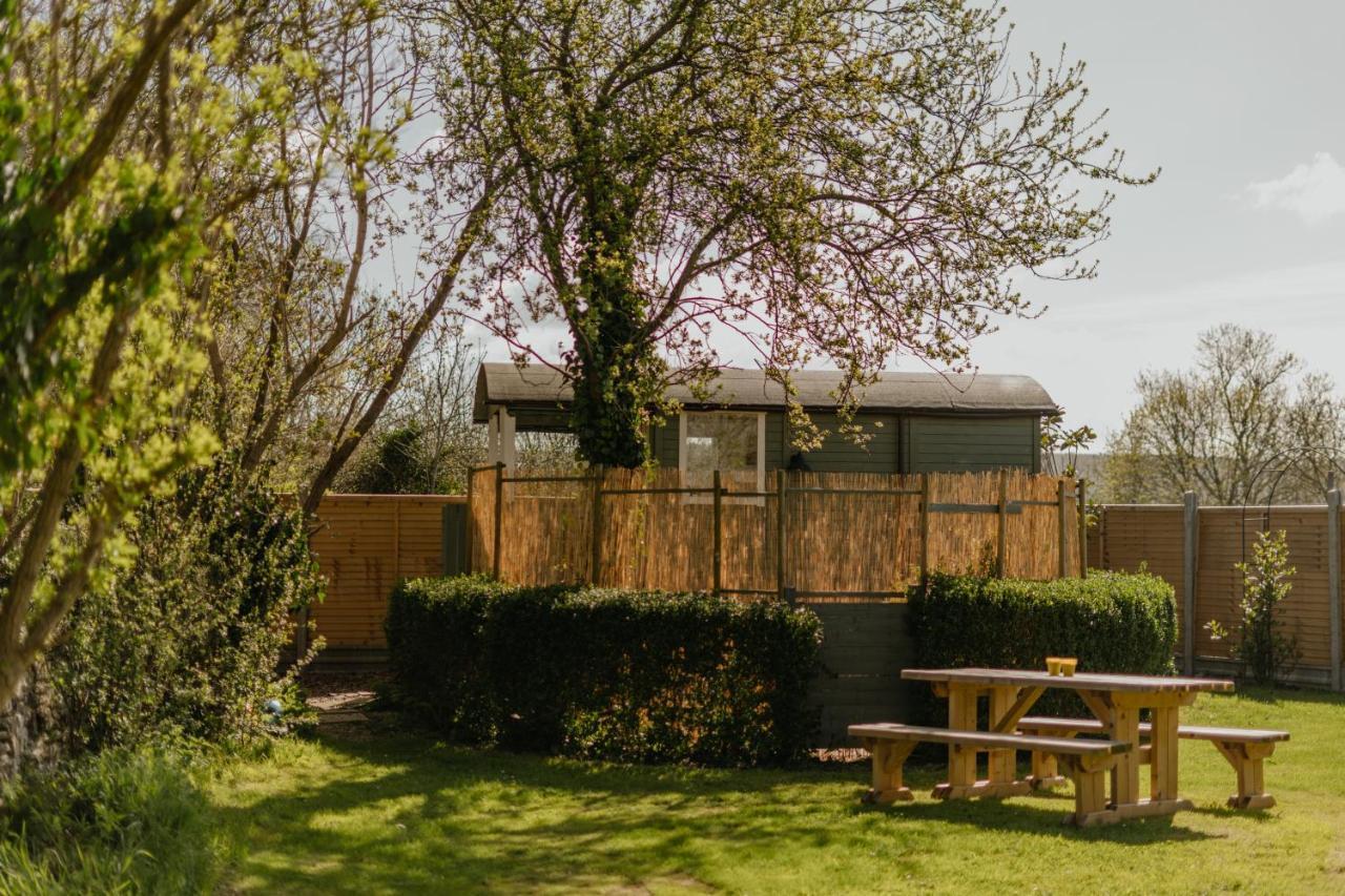 Little England Retreats - Cottage, Yurt And Shepherd Huts Othery Εξωτερικό φωτογραφία