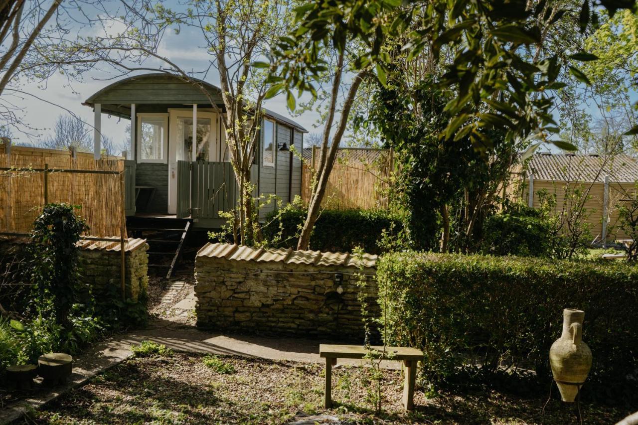 Little England Retreats - Cottage, Yurt And Shepherd Huts Othery Εξωτερικό φωτογραφία