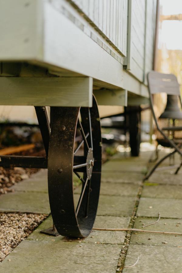 Little England Retreats - Cottage, Yurt And Shepherd Huts Othery Εξωτερικό φωτογραφία