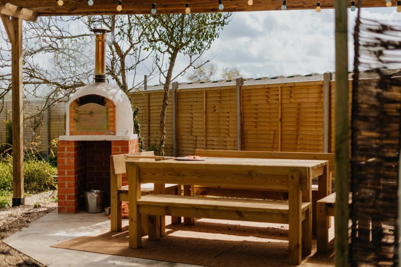 Little England Retreats - Cottage, Yurt And Shepherd Huts Othery Εξωτερικό φωτογραφία