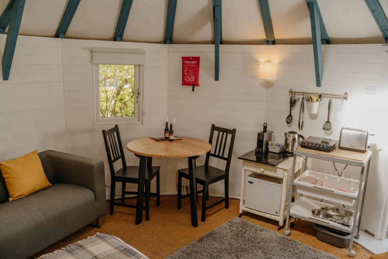 Little England Retreats - Cottage, Yurt And Shepherd Huts Othery Εξωτερικό φωτογραφία